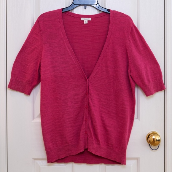 Caslon Sweaters - Caslon Fuchsia V-Neck short sleeve Cardigan